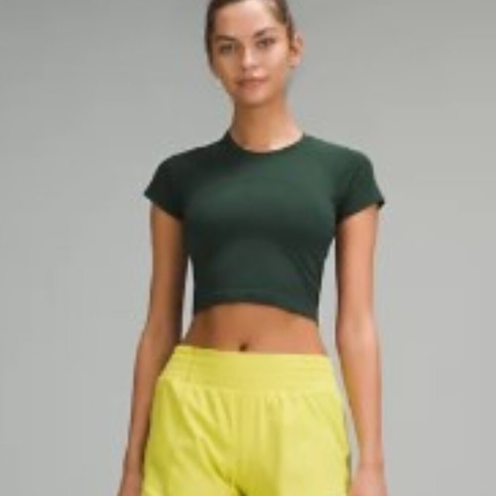 Swiftly Tech Cropped Short-Sleeve Shirt 2.0